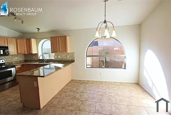 12412 W Montebello Ave — Photo 4