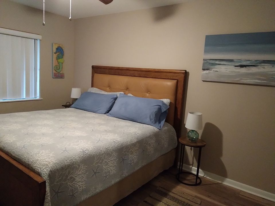 King-size bed