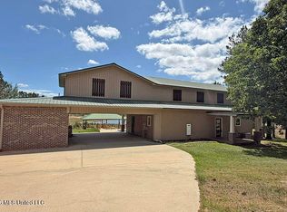65 Mitchell Rd, Leakesville, MS 39451
