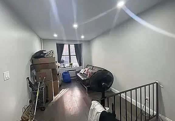 3rd image of 310 E 89th St APT 1