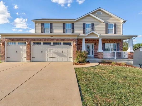 1041 Stonewick Ct, Herculaneum, MO 63048
