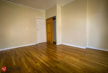 Rented by Wave Real Estate Group