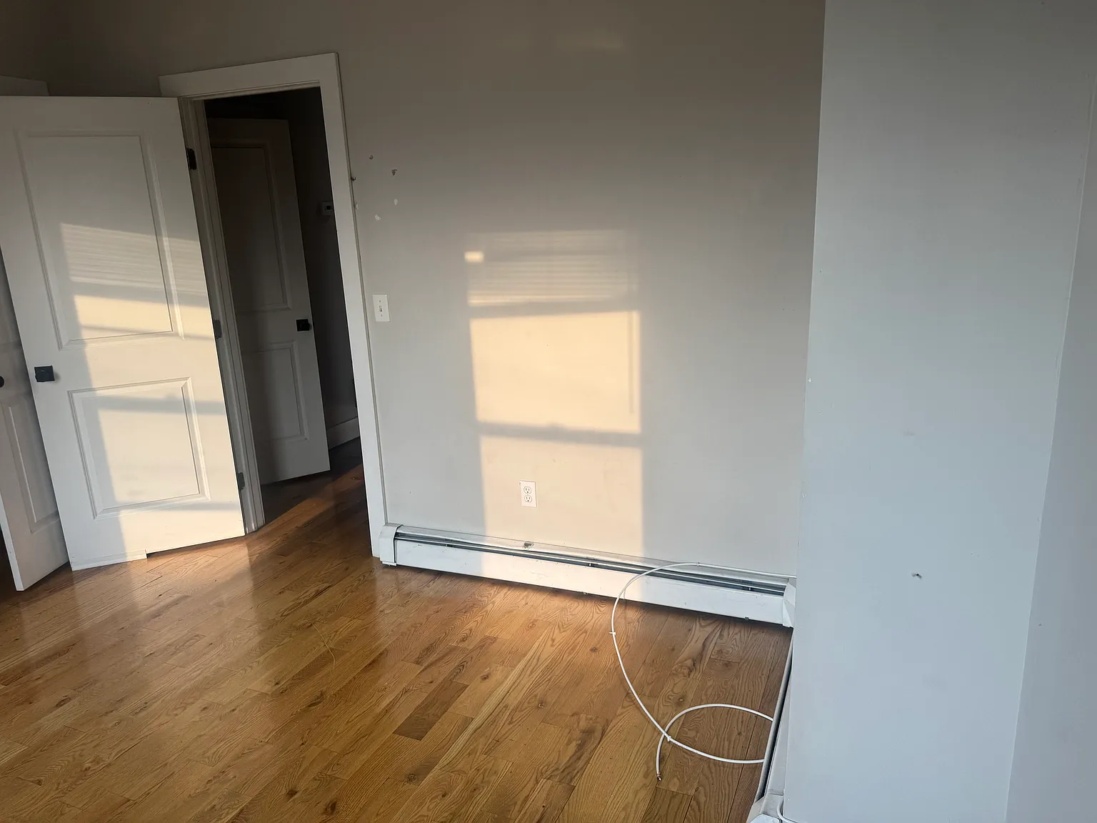 2 bed, 800 sqft, $2,295 — Photo 3
