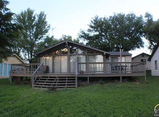 80 Kahola Rd, Council Grove, KS 66846