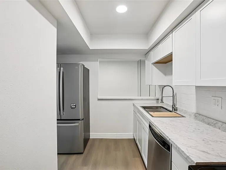 2906 Lichen Ln #B — Photo 12