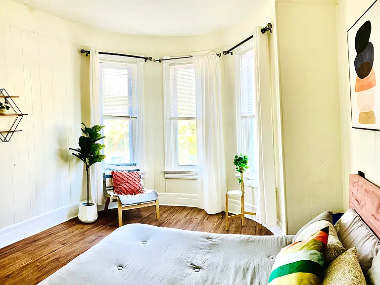 501 E 41st St #2F — Photo 8