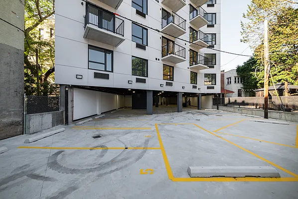 Rented by Leasing Management LLC | media 32