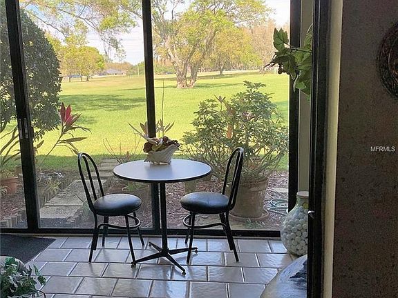 4th image of 130 Cypress Pl