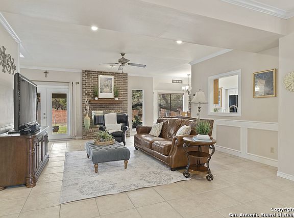 3rd image of 12806 Chateau Forest Ln
