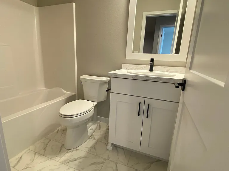 2232 Griffin Dr S — Photo 21