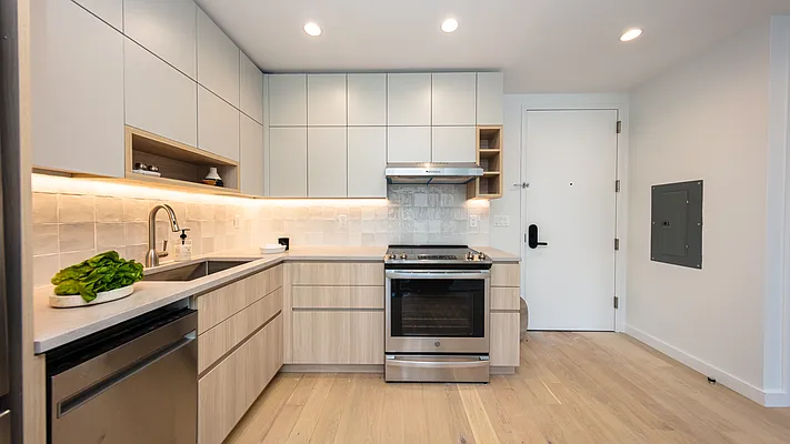 Rented by Nooklyn NYC LLC | media 19