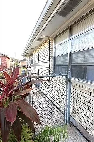 4532 King St — Photo 10
