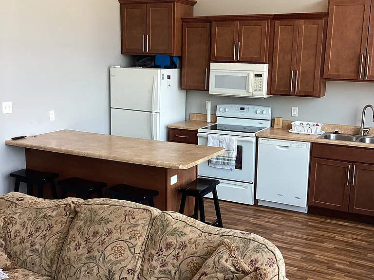 315 Huron Ave — Photo 131