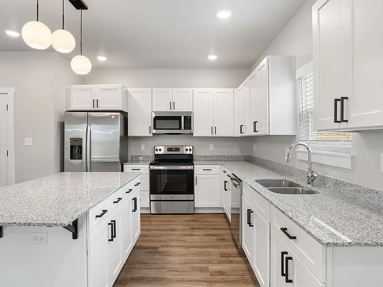Birdmaster Drive Residences — Photo 9