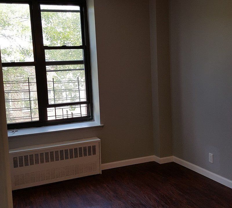 2nd image of 215 Rochester Ave APT 2B