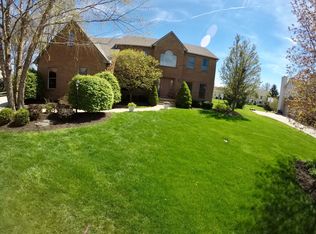 5881 Leeward Ct, Lewis Center, OH 43035