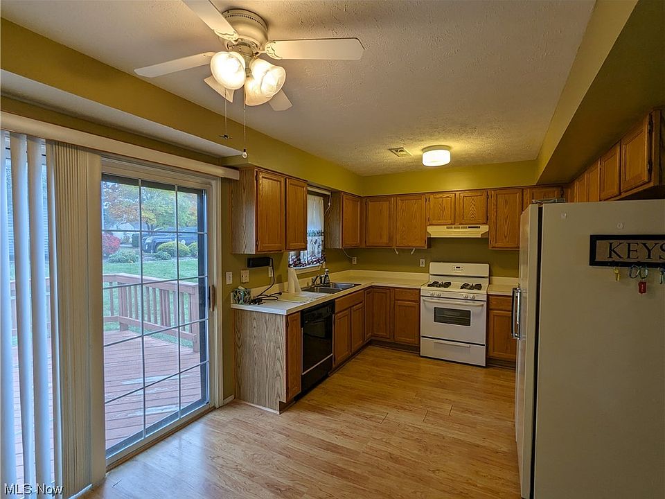 15499 Meadowview Pl BUILDING 13, Middlefield, OH 44062 Zillow