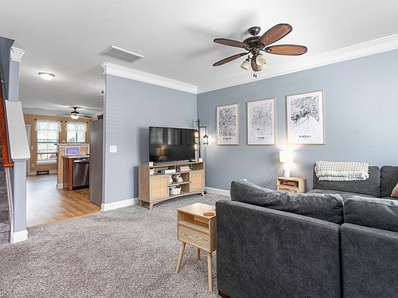 3rd image of 3779 Shadow Ridge Dr