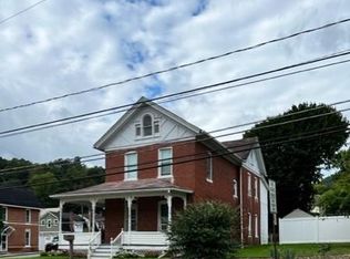 402 N Spring St, Everett, PA 15537