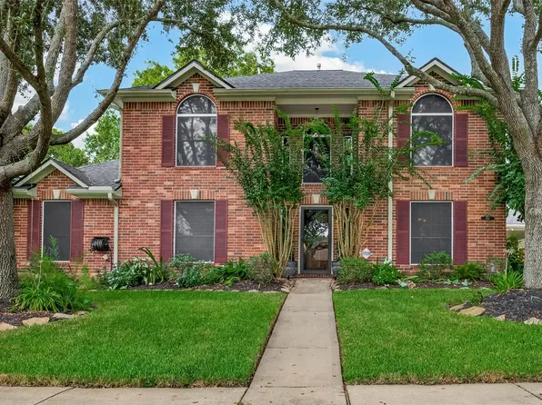 314 Willowood Dr, League City, TX 77573