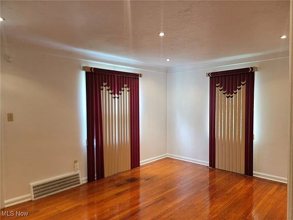 2nd image of 4385 Lee Heights Blvd
