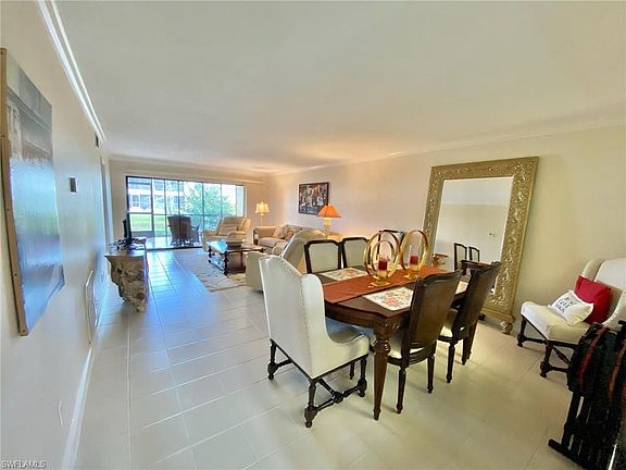 4th image of 145 Cypress Way E APT A