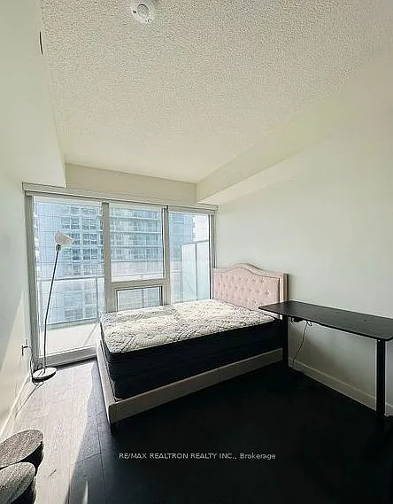 85 McMahon Dr W #3005 — Photo 7