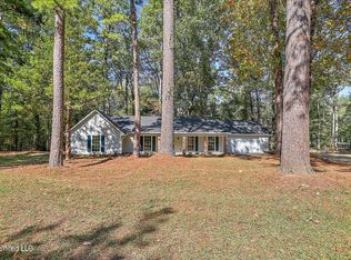 102 Deerfield Pl, Brandon, MS 39042