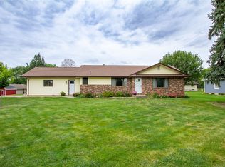 1533 Main St, Pella, IA 50219