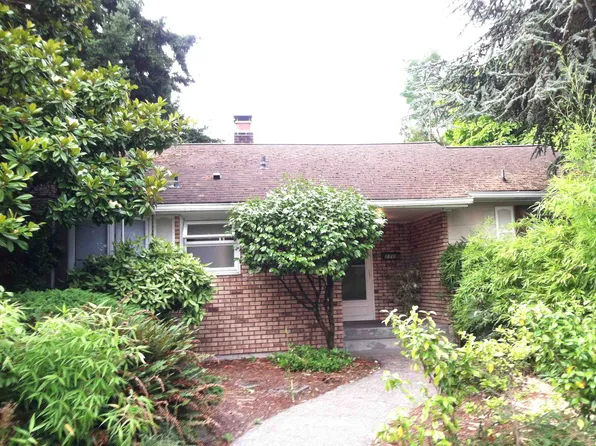 2717 NE 75th St, Seattle, WA 98115