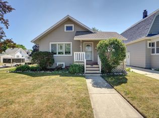 7003 18th Ave, Kenosha, WI 53143