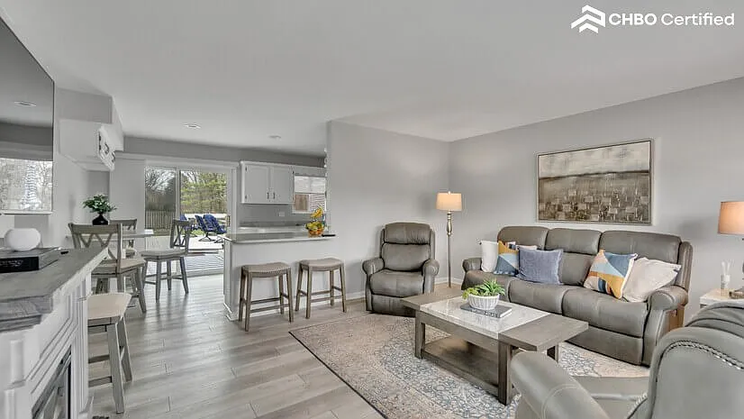 Furnished Executive Home in Carmel, IN — Photo 3