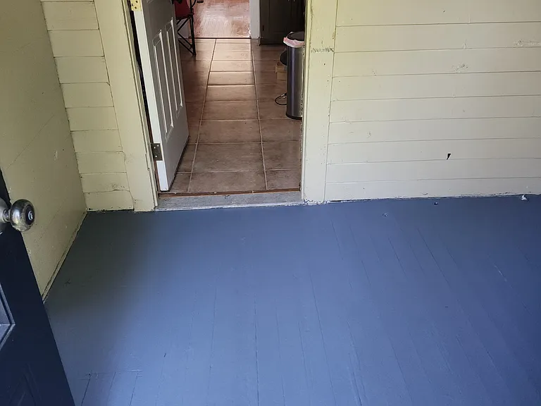 2725 Washington Ave — Photo 8
