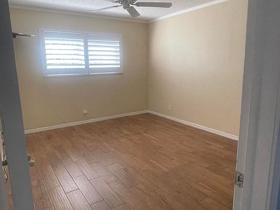 5th image of 752 Lori Drive #223