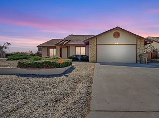 13547 Mountain Dr, Hesperia, CA 92344