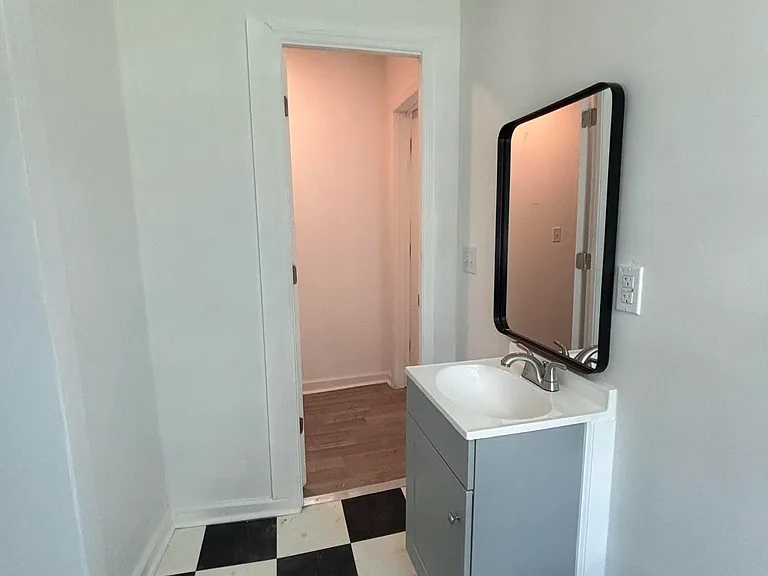 1744 Hicks St — Photo 11