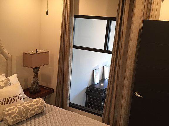 4th image of 200 South Montgomery #Unit #210