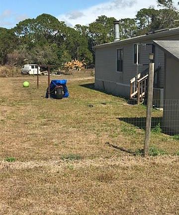 3rd image of 2388 Payne Ln