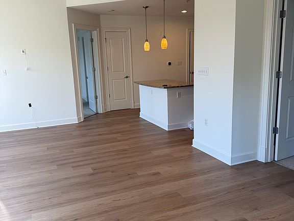 3rd image of 200 River Vista Dr #603