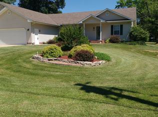 933 Coal Bank Rd, Saint Louis, MO 63138