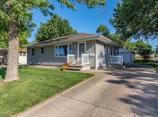 1150 Ridge Dr, Marion, IA 52302