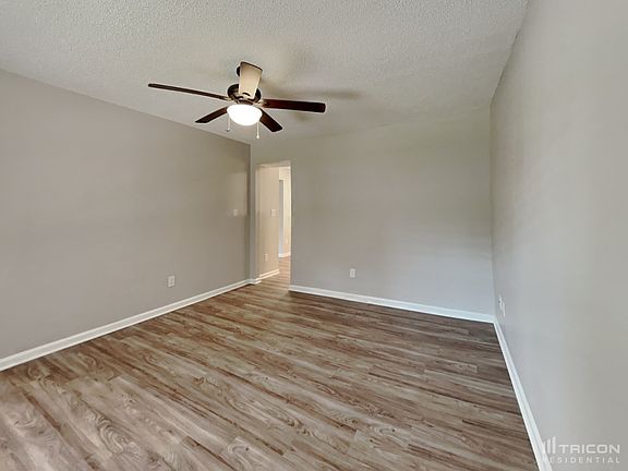 4th image of 3992 Briargate Dr