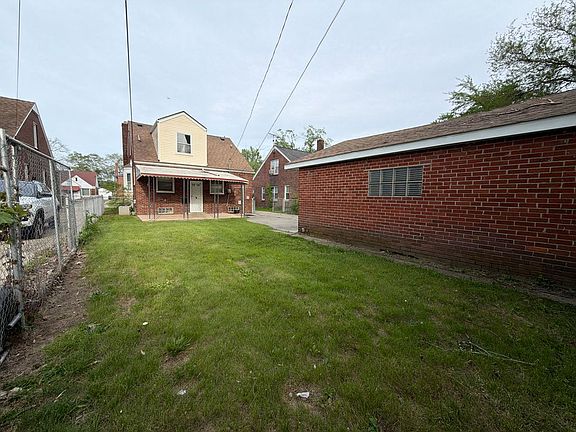 5th image of 18235 Tracey St