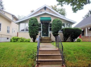 1028 3rd St E, Saint Paul, MN 55106