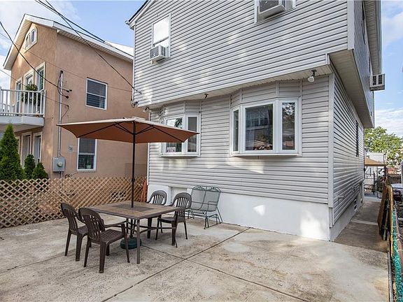 2nd image of 75B Edgewater Park #75