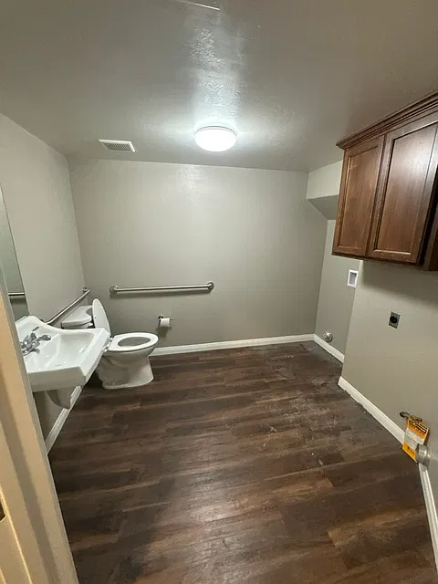2 bed, 1.5 bath, $1,825 — Photo 4