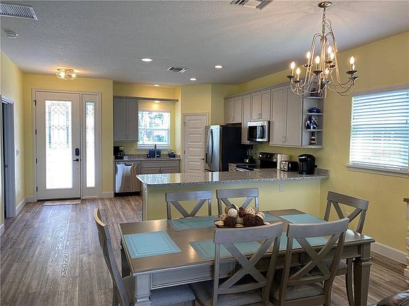 5th image of 12938 Lake Dora Cir
