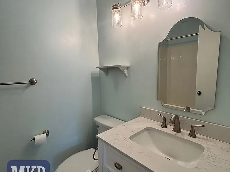 2527 Gatehouse Ln — Photo 32