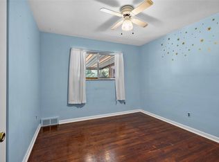 28141 Liberty Dr, Warren, MI 48092