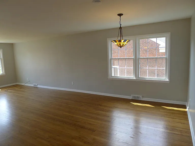 3006 Warrensville Center Rd #UP — Photo 11